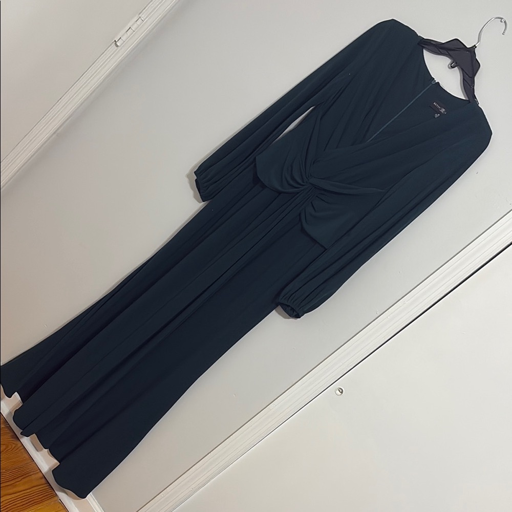 Elegant Long Sleeve Maxi Dress in Dark Green